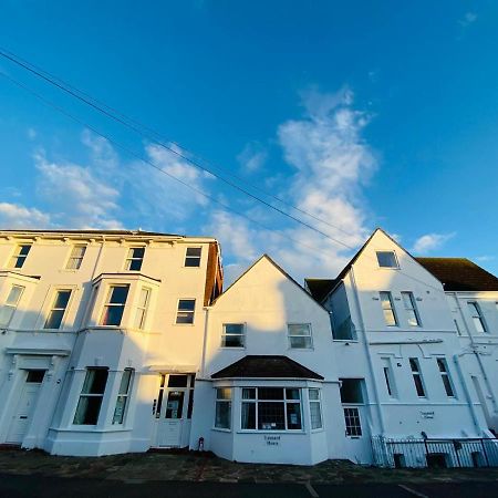 ホテル Lennard House フォークストン エクステリア 写真