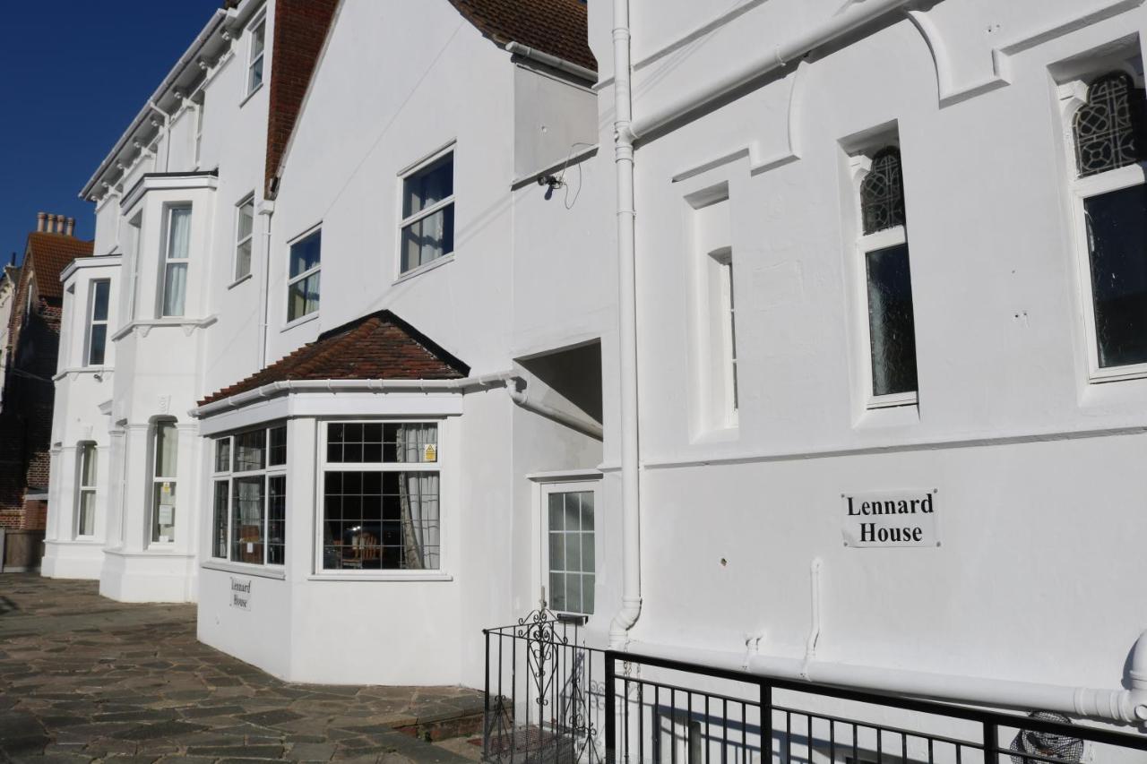 ホテル Lennard House フォークストン エクステリア 写真