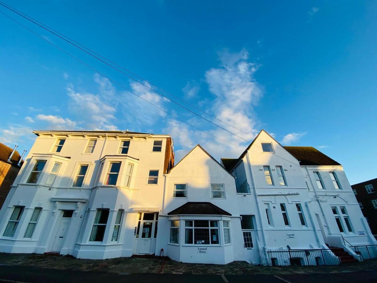 ホテル Lennard House フォークストン エクステリア 写真