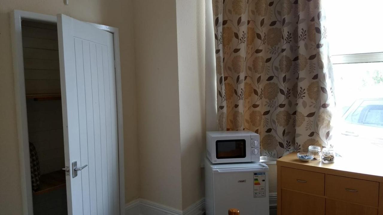 ホテル Lennard House フォークストン エクステリア 写真